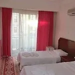 מלון Guenaydin